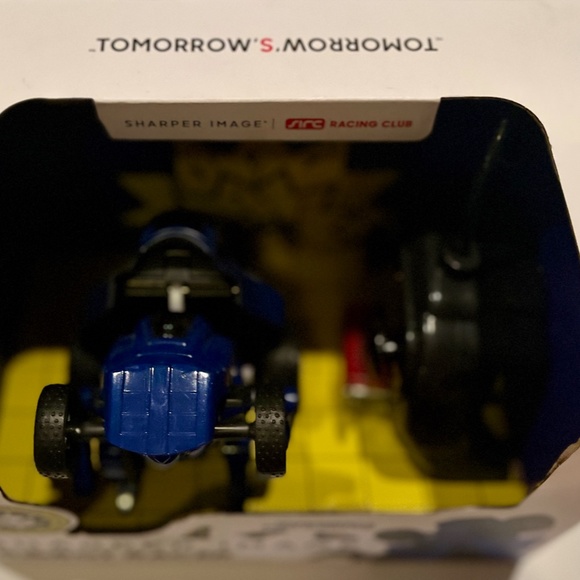 Sharper Image Robot Racer Remote Control Transforming Robot - Picture 6 of 9